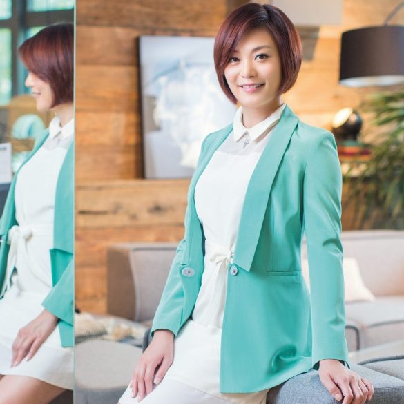 白婷院長高清照片 scaled e1679553083655