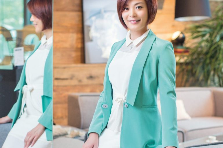 白婷院長高清照片 scaled e1679553083655