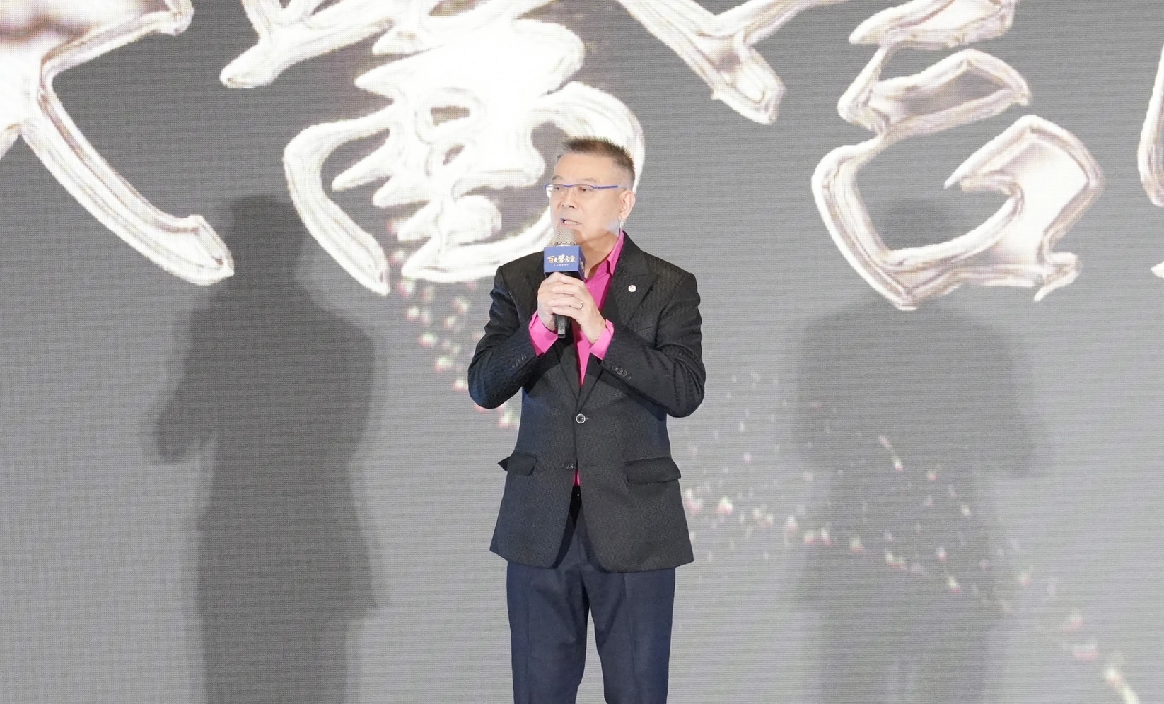 9dad6b6c 405f 4f51 aa68 952546b325fb