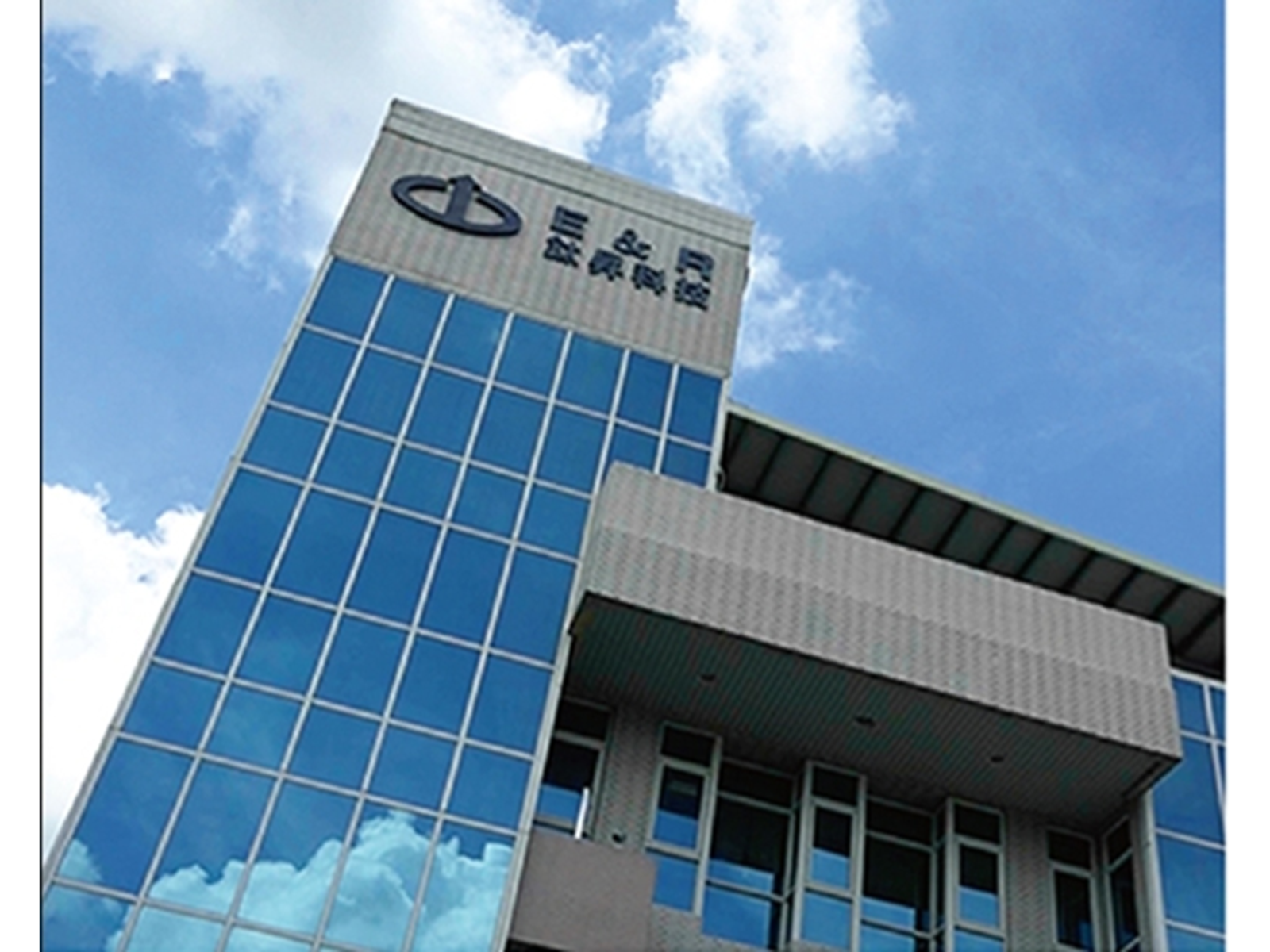 1765180716609 m314613622 edyevt