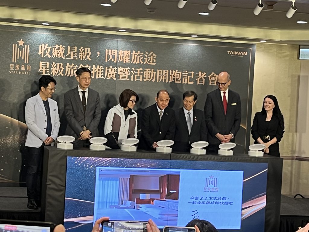 a6f002ab ddf7 4161 81e5 bf0f6084426d