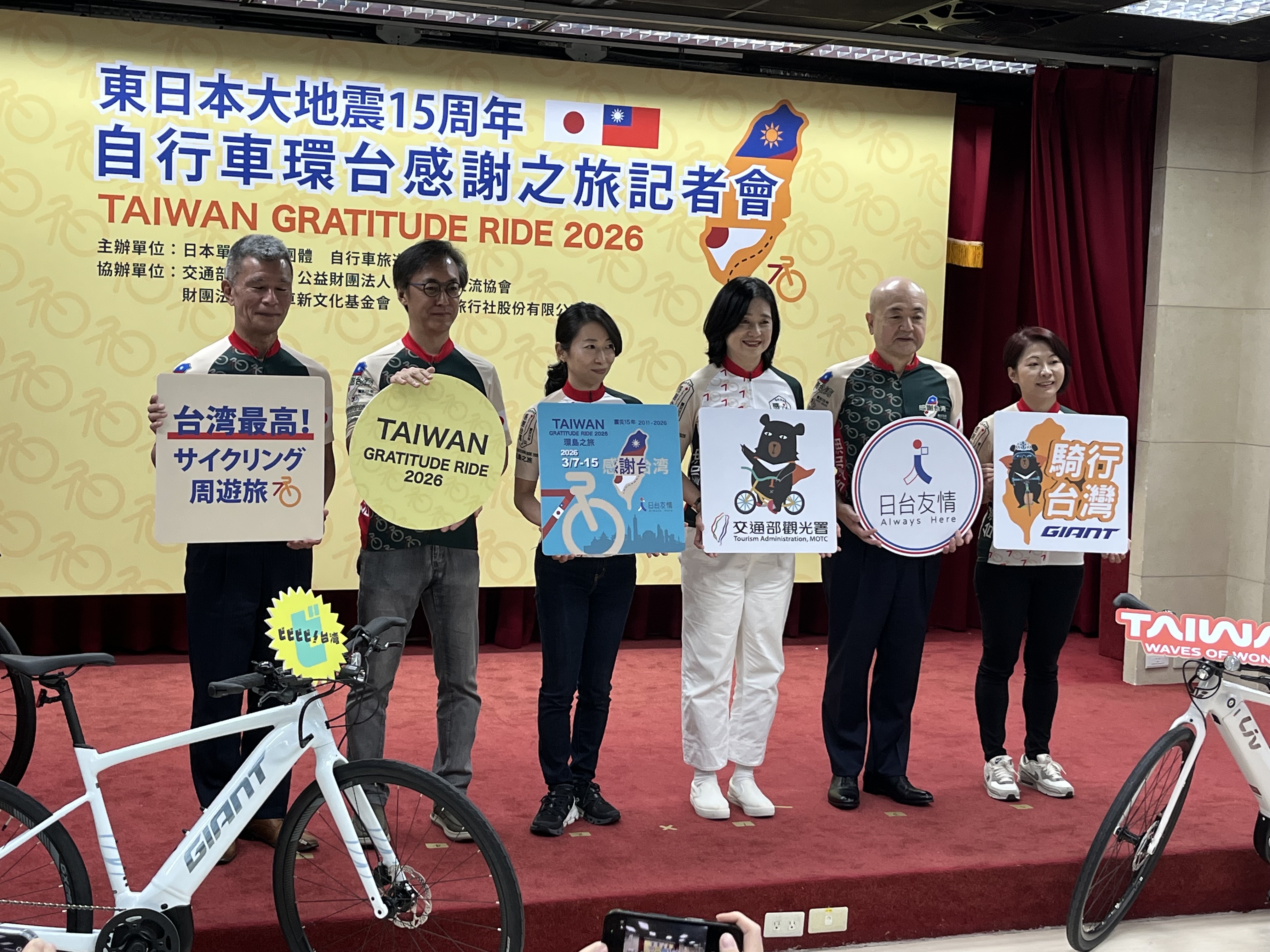 a0b2bbdb 8b41 4264 851e cd42b8424d75