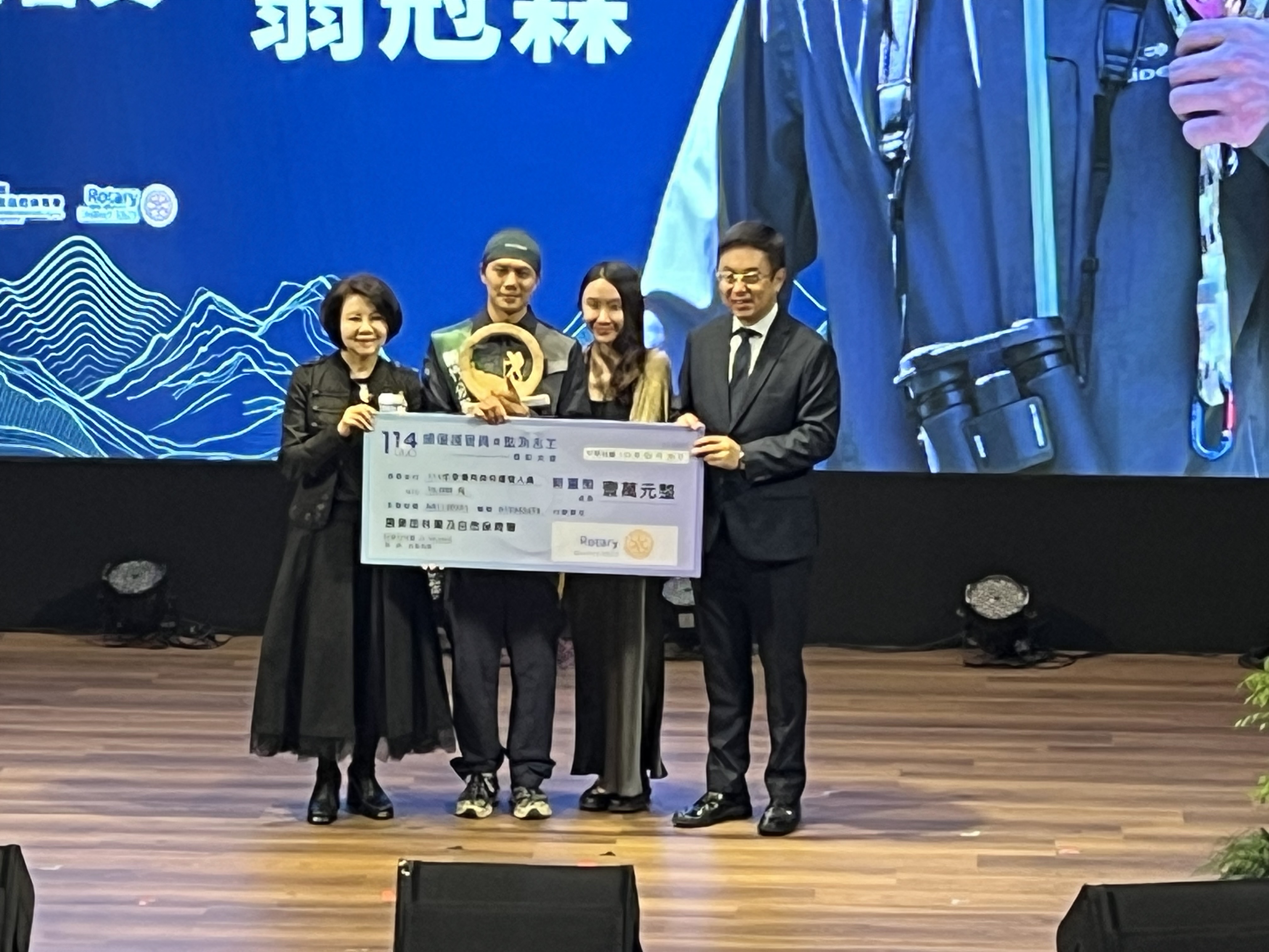 d9e0296a f58d 458d a0d2 cf5355e6c2c5