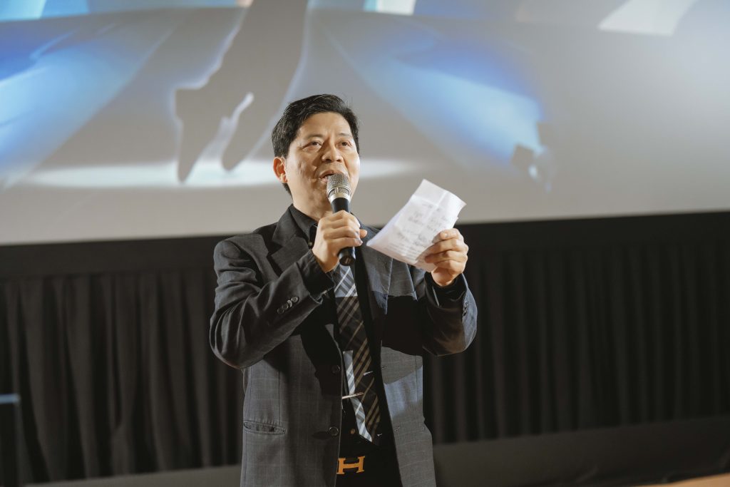 313c5bba 5fec 4d39 961d 3fc1d47aef91