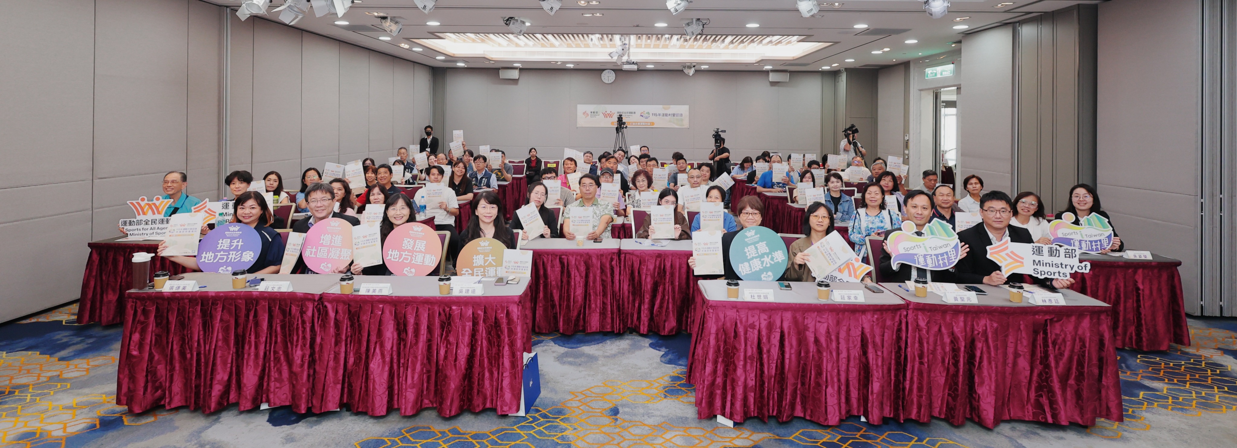 a016d77a 421e 40e0 8baa c5df0ecff2b0