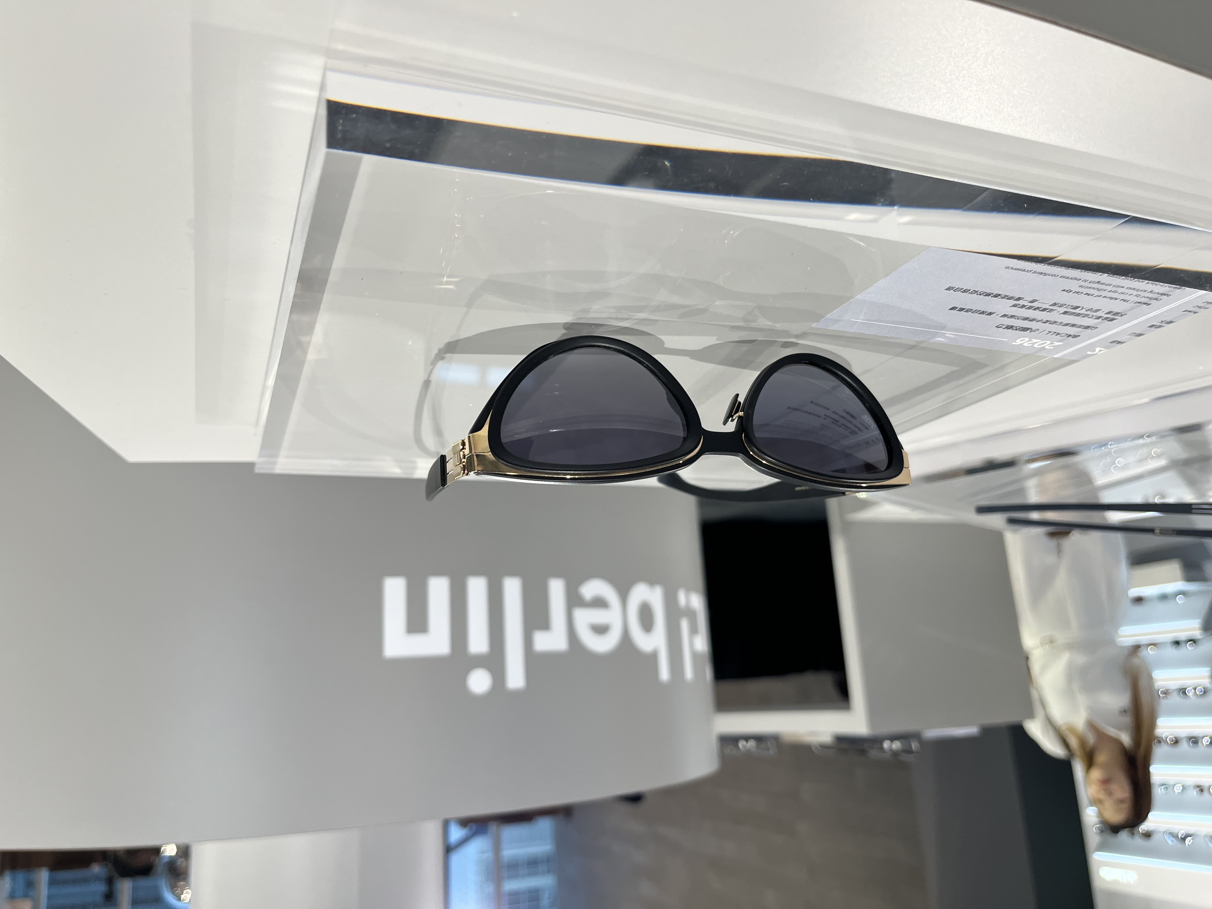 efef2147 7a23 4e28 8d8a 83f3ea5c15c7