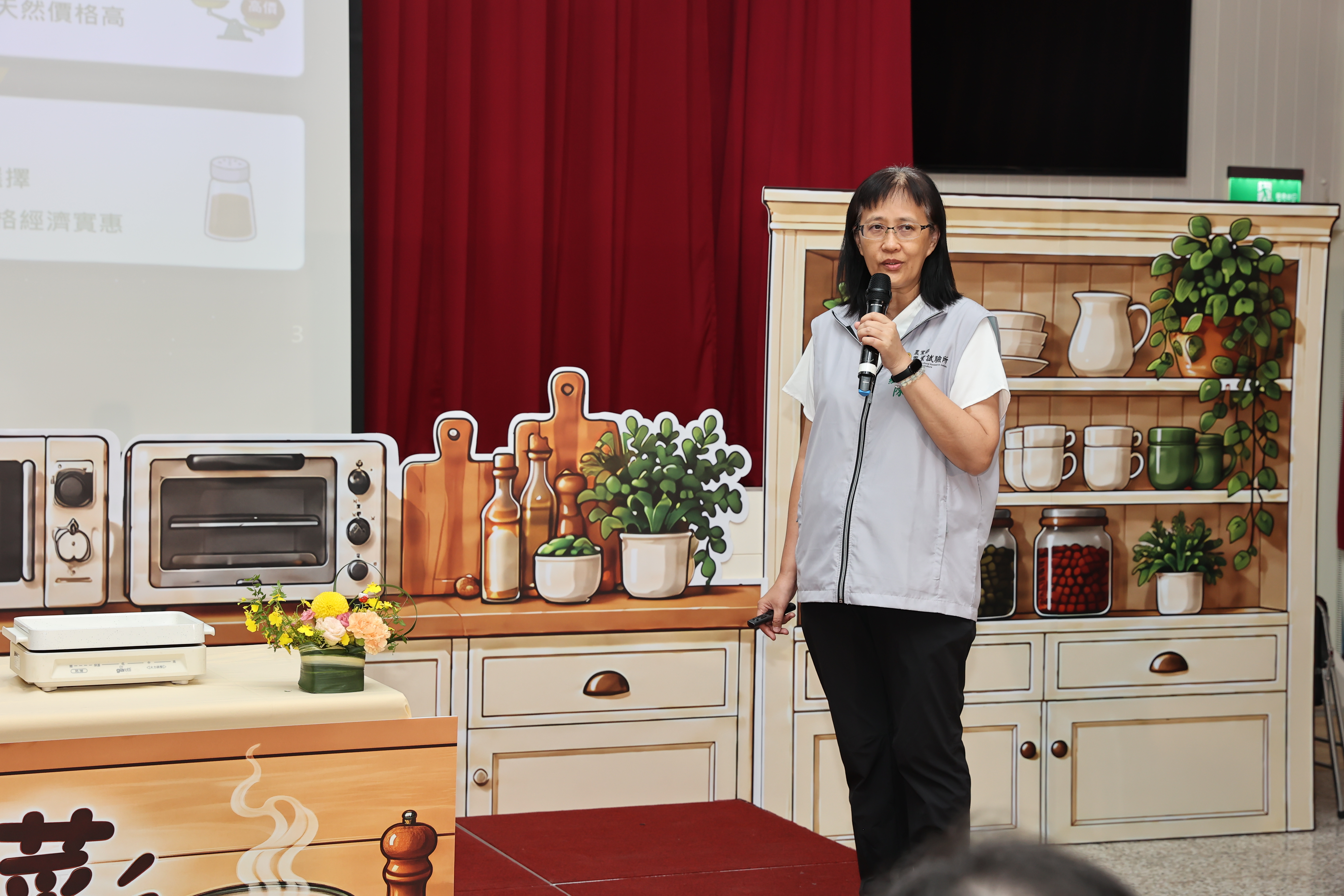 圖文：農業試驗所發酵熟成大豆鮮味粉新技術亮相 低鈉、低糖翻轉天然調味新食尚。