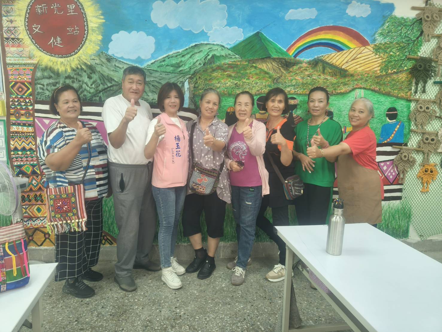 圖文:臺中市平地原住民議員候選人楊玉花祝福族人中秋節快樂。