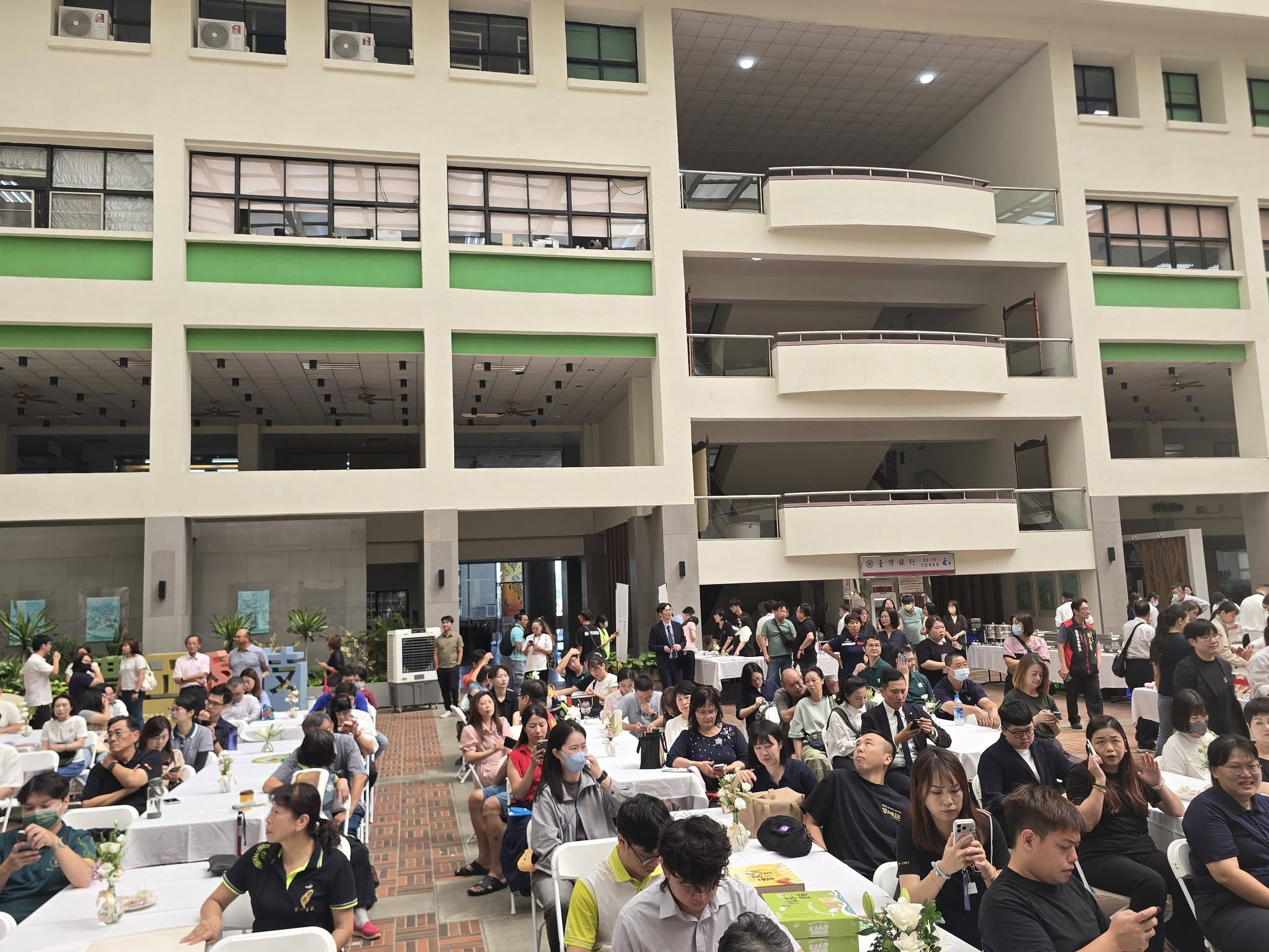 圖文:嘉義優鮮中秋好物從山到海齊亮相 展現多元通路成果。