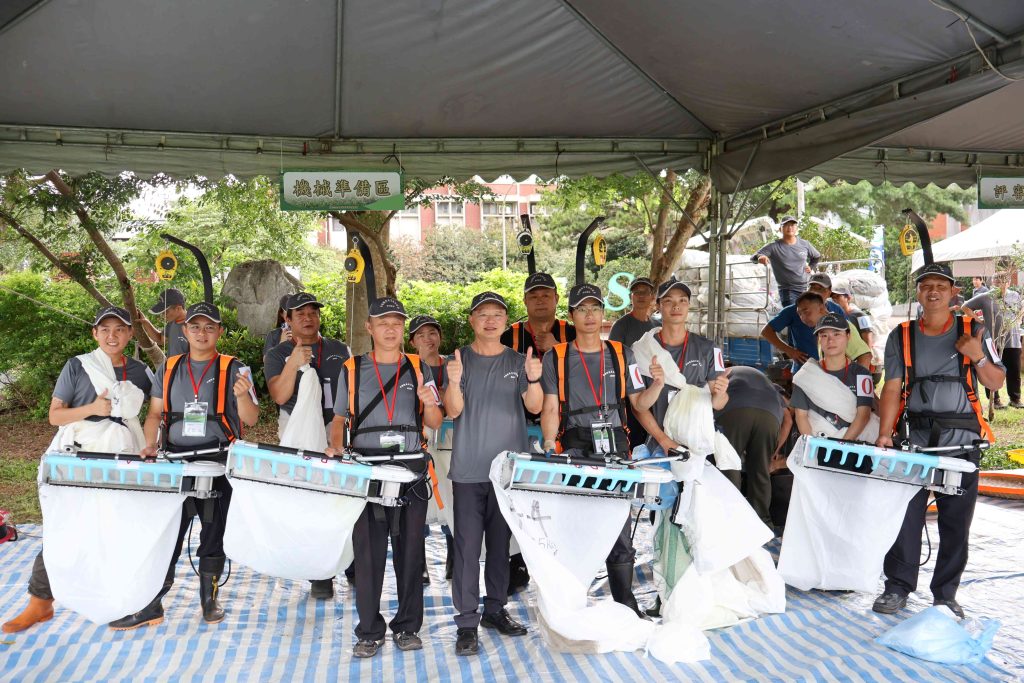 fac11404 a184 49a5 872d 0f8fa7475f49