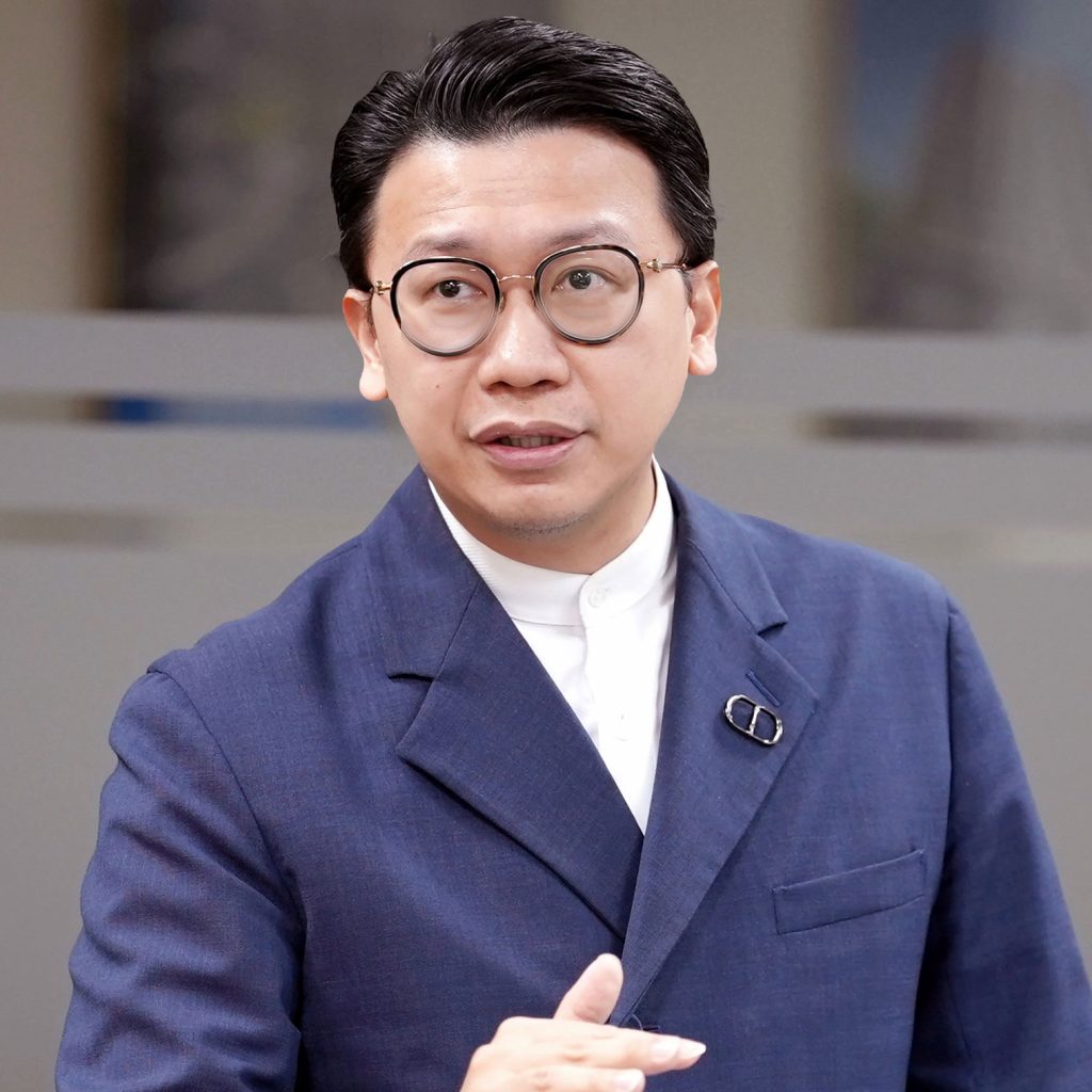 專家二_陳威任