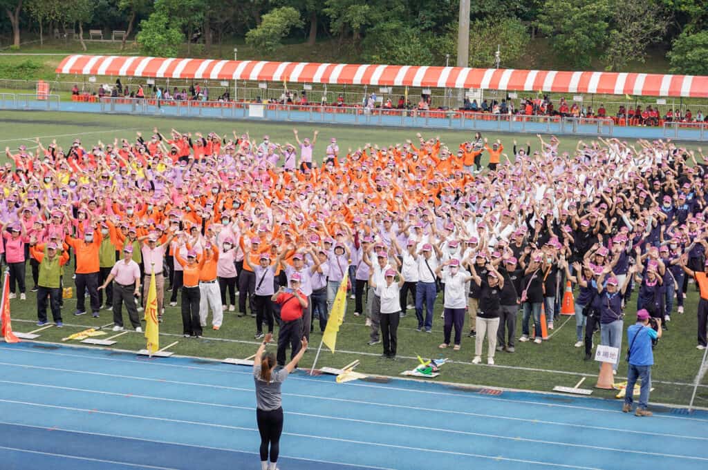 新北市「長青趣味運動大會」歡樂登場　超過2500名長者熱情參與