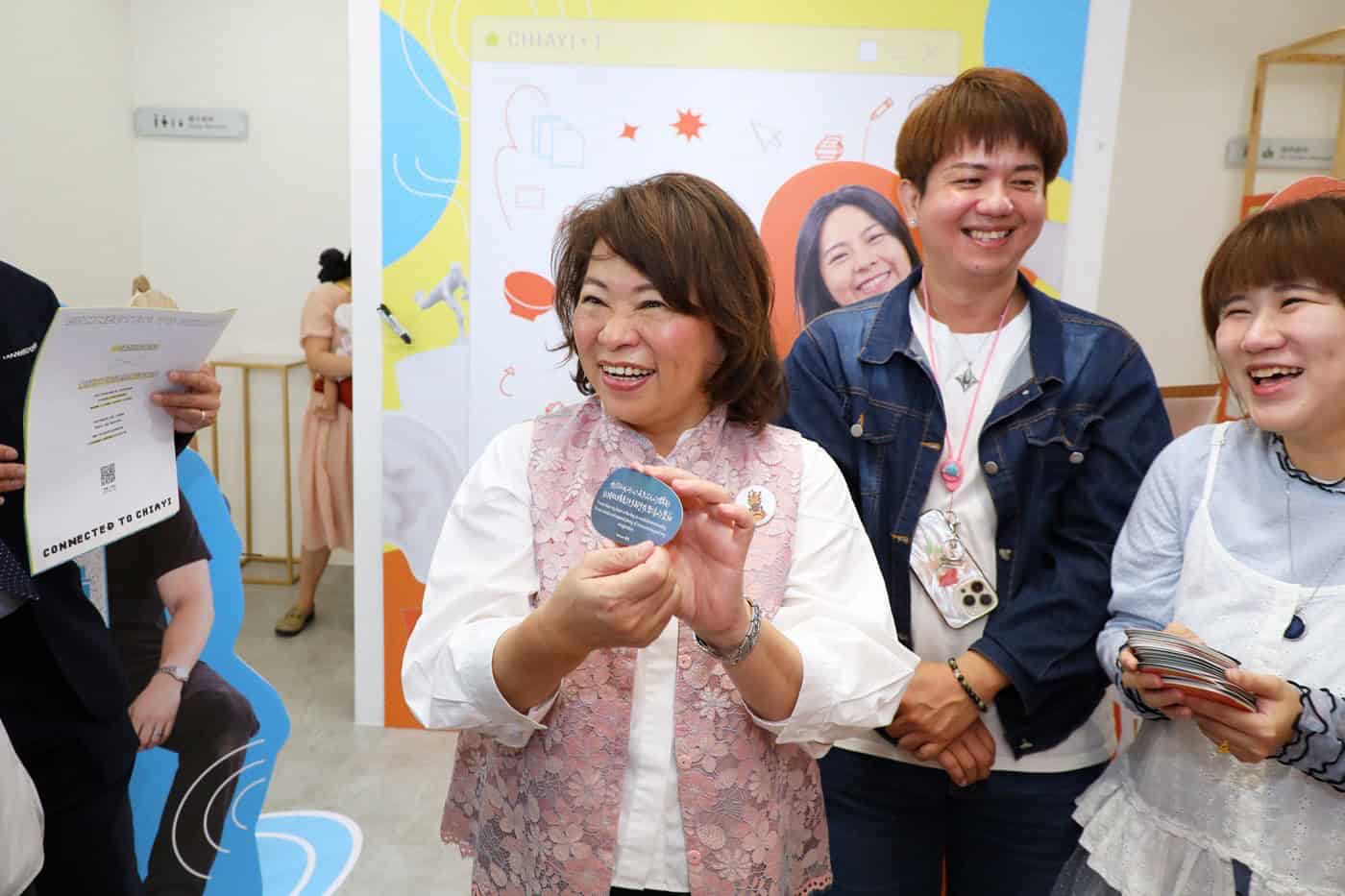 不只二地居還「一起住+1」！嘉義成果會青年求婚全場嗨翻