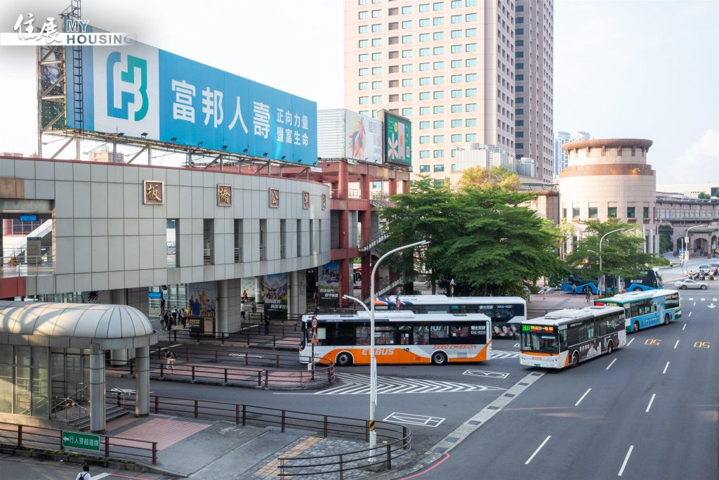 新北板橋公車站