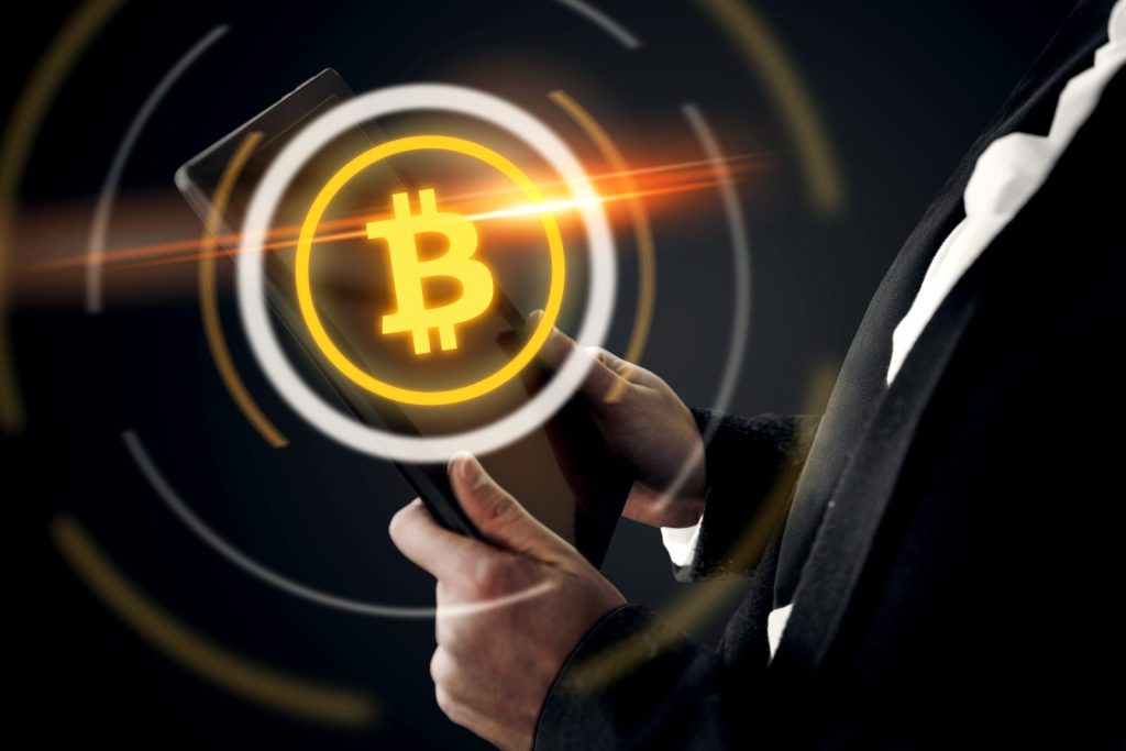 幣安駭客拋售代幣與洗錢路徑示意圖，加密貨幣全息投影