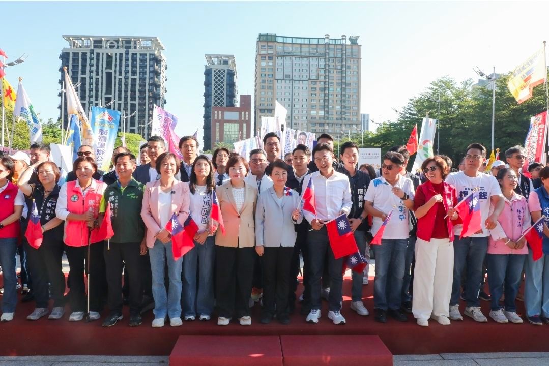 圖文：盧秀燕任內最後一次主持國慶升旗典禮 感謝市民8年幸福相伴 。
